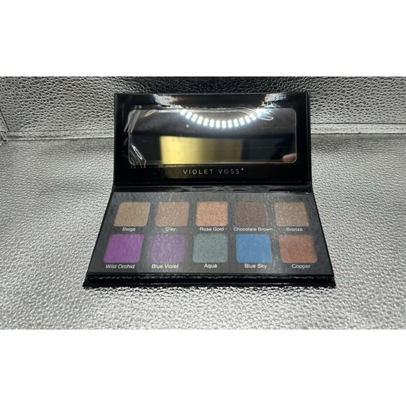 VIOLET VOSS Essentials 2 Eye Shadow Palette New In Box - Picture 1 of 6